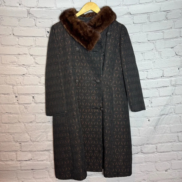 Vintage Bond’s Fifth Avenue Women’s Fur Trimmed Wool Coat size Medium / Large - Picture 1 of 13